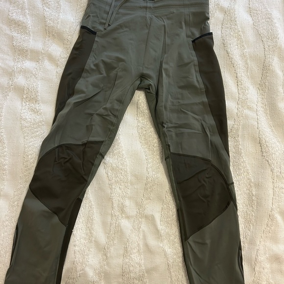 Lululemon Men’s Tights - License to Train- Size Medium - Green - Picture 2 of 3